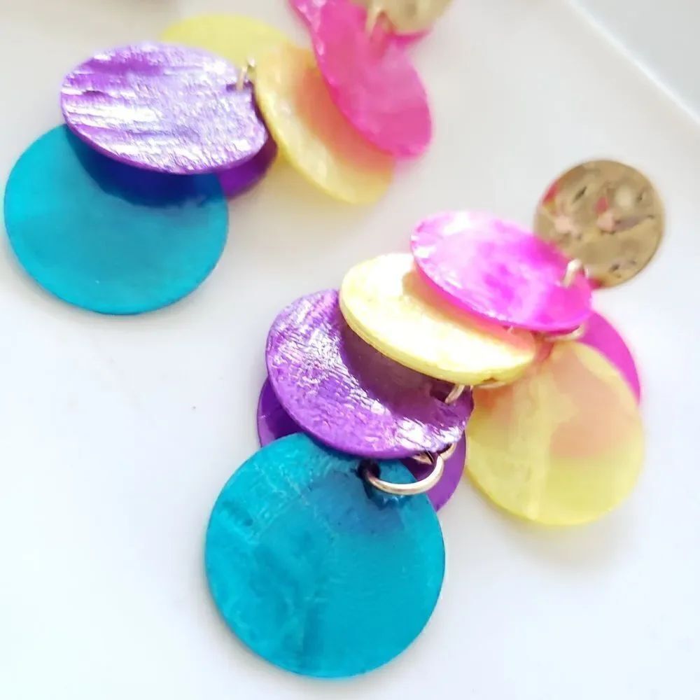 Zara MultiColored- Natural Shell Earrings - Picture 5 of 10